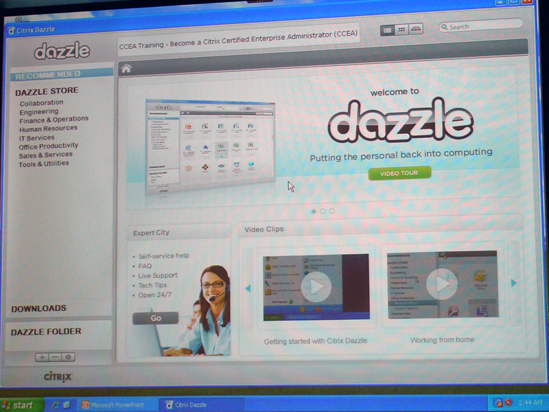 <b>Dazzleのトップ画面</b>