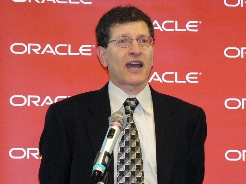 <strong>米Oracle オラクルデータベースサーバー技術担当 シニア・バイスプレジデントのアンドリュー・メンデルソン氏</strong>